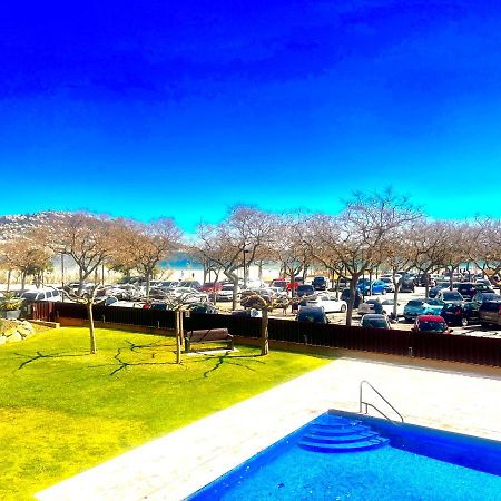Beautiful Apartment 75M2 With View At The Beach, Pool, Parking โรเซส ภายนอก รูปภาพ