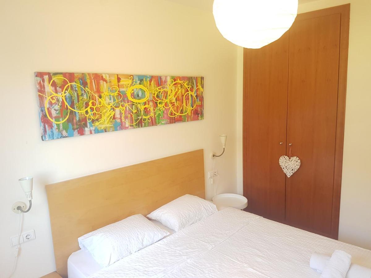 Beautiful Apartment 75M2 With View At The Beach, Pool, Parking โรเซส ภายนอก รูปภาพ