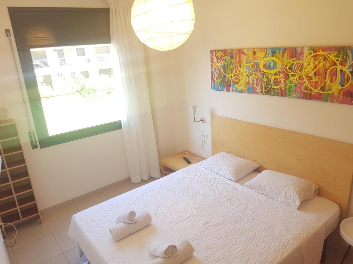 Beautiful Apartment 75M2 With View At The Beach, Pool, Parking โรเซส ภายนอก รูปภาพ